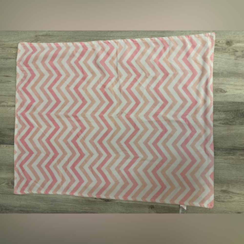 Pink and White Blanket by Ning